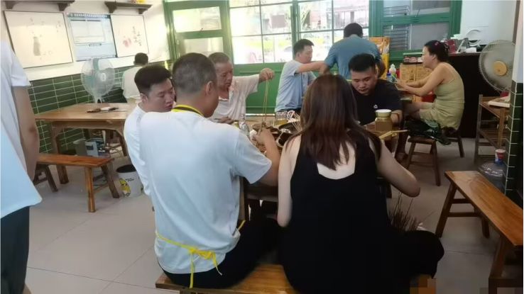编号275，西区翡翠堂火锅店急转，